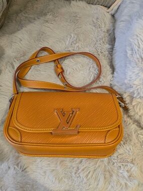 Louis Vuitton Epi Buci Leather Bag